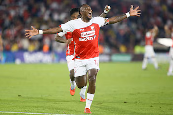 Hugo Rodallega llegó a seis