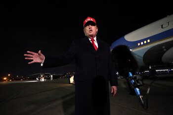 Donald Trump annonce que seuls les navires non liés à l'Iran pourront traverser le détroit de Ormuz. (REUTERS/Kevin Lamarque)