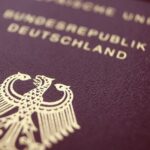 Réparation des injustices liées au régime nazi : 50 000 naturalisations depuis 2021