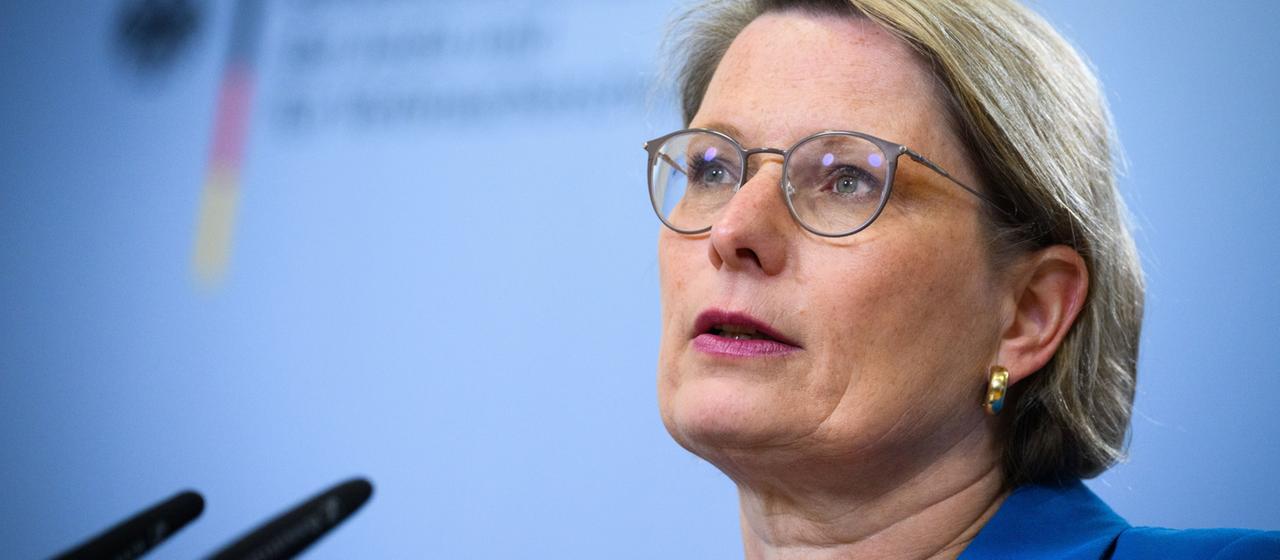 Hubig va introduire la règle “Nur Ja heißt Ja” dans le droit pénal sexuel