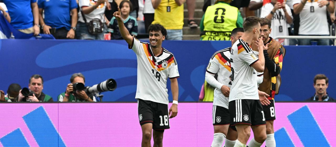 L’Allemagne remporte son premier match de la Coupe du Monde contre Curaçao avec un score de 7:1.