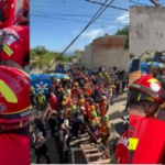 Équipe péruvienne au Venezuela a réussi à sauver une femme de 60 ans vivante d’un immeuble de 15 étages effondré