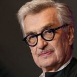 Conflit autour de la scène de nudité : Wenders retire le film pour l’instant