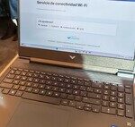 Des gens recommandent de mettre une pièce sur le routeur WiFi pour améliorer son fonctionnement. C’est une absurdité monumentale.