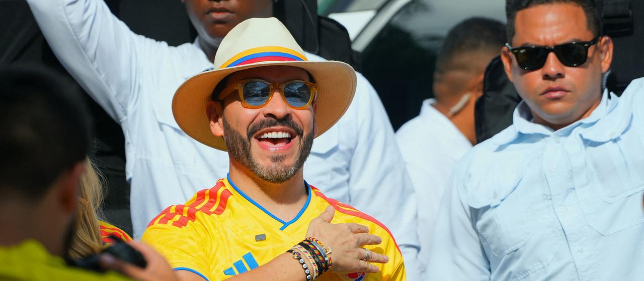 Espriella, le hardliner, en tête à la présélection présidentielle en Colombie