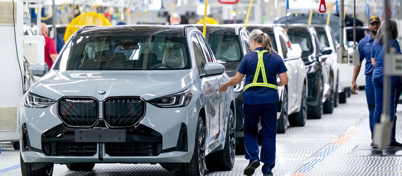 Étude EY : Les constructeurs automobiles allemands accusent un retard dans la compétition