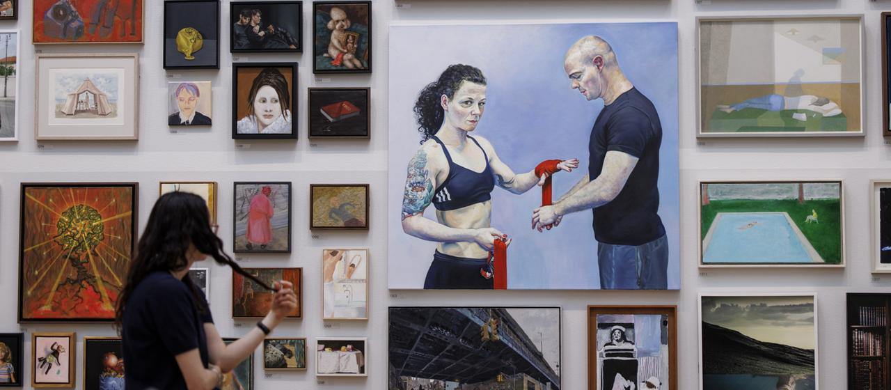 Exposition d’été à Londres : Quand des artistes amateurs exposent aux côtés d’icônes