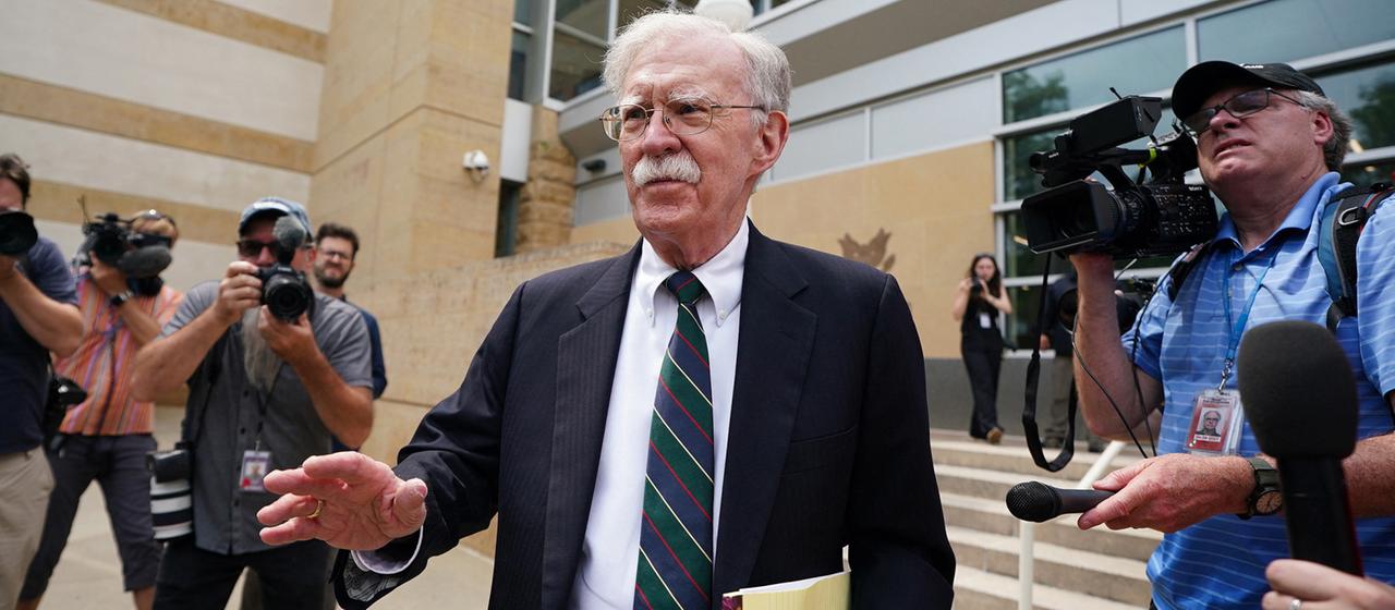 Gestion des documents secrets : Un ancien conseiller de Trump plaide coupable