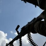 Guerre en Ukraine : Des armes et des munitions sur le marché noir ?