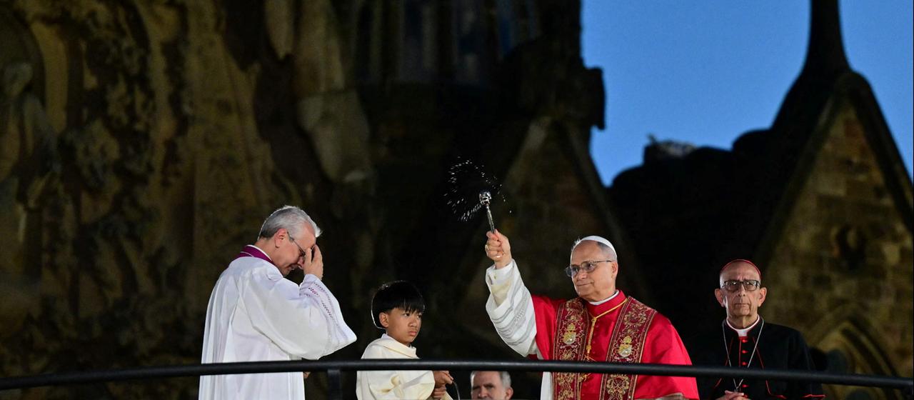 Le Pape consacre la plus haute cathédrale du monde à Barcelone