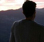 Les chercheurs s’accordent à dire : “La méditation est liée à une amélioration des performances dans les tâches cognitives”