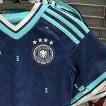 Quel rôle joue la Coupe du Monde pour les grands fabricants d’articles de sport ?