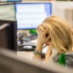 Rapport de marché : Les investisseurs hésitants malgré la baisse des prix du pétrole