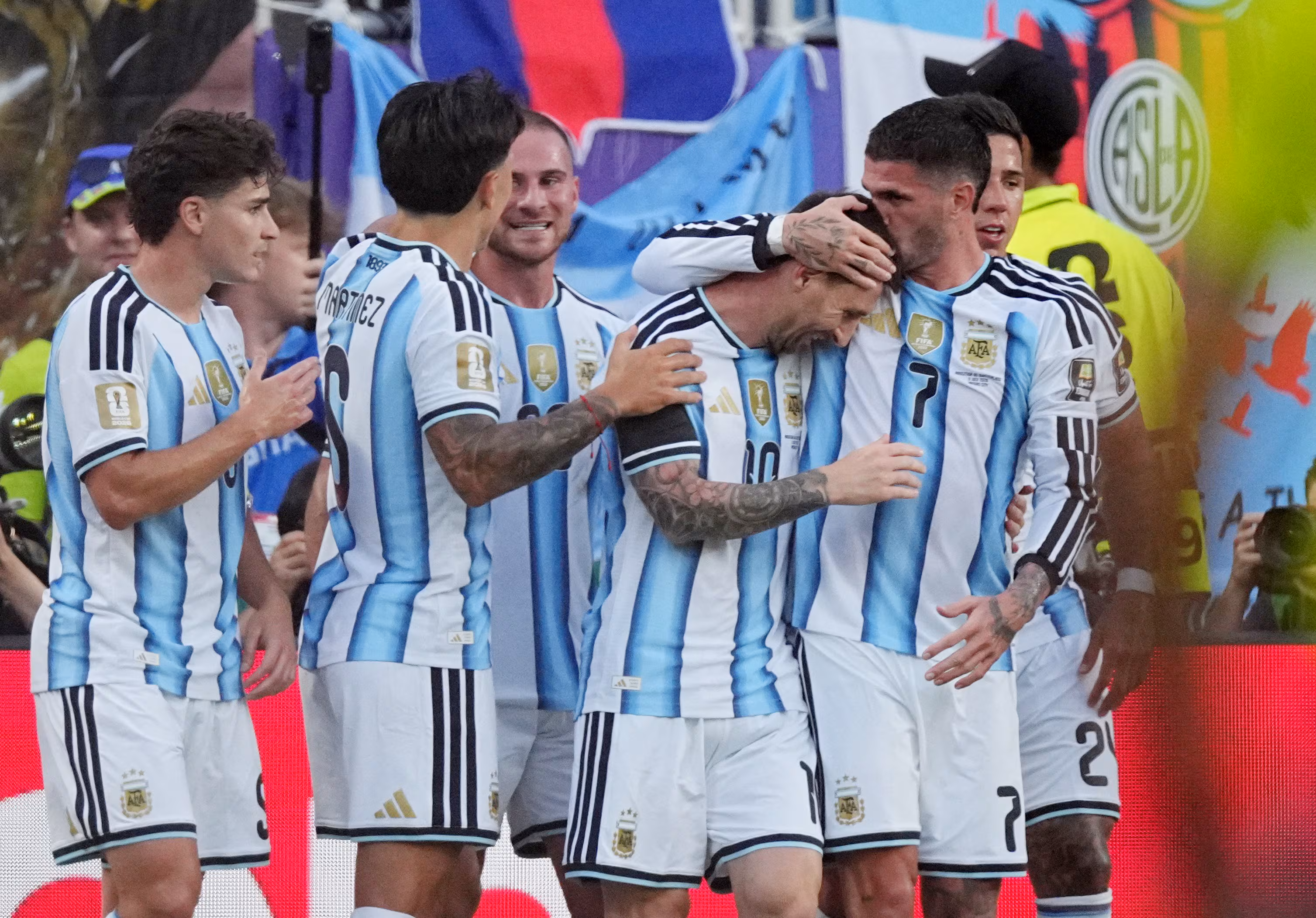 Argentine-Suisse, en direct des quarts de finale de la Coupe du Monde 2026 : Breel Embolo a été expulsé chez les Européens