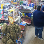 Ancien Navy SEAL condamné pour un complot d’explosifs lors de la manifestation No Kings