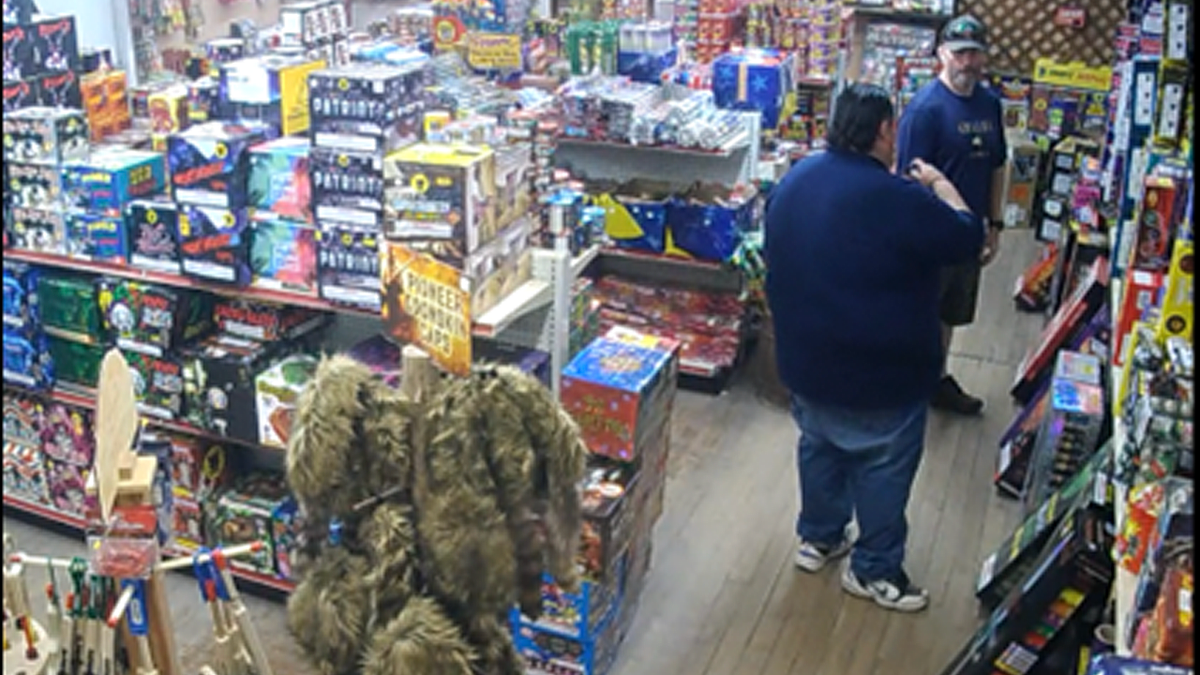 Ancien Navy SEAL condamné pour un complot d’explosifs lors de la manifestation No Kings