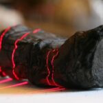 “Après 2 000 ans d’inaccessibilité, nous pouvons enfin les lire” : les archéologues savent maintenant comment déchiffrer les papyrus d’Herculanum.