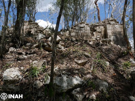 “Aucun indice de pillage” : les archéologues ont découvert à coups de machette une ville maya cachée depuis des siècles dans la jungle