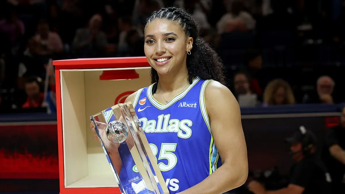 Azzi Fudd remporte le concours de tirs à trois points des All-Stars de la WNBA en tant que première recrue de l’histoire.