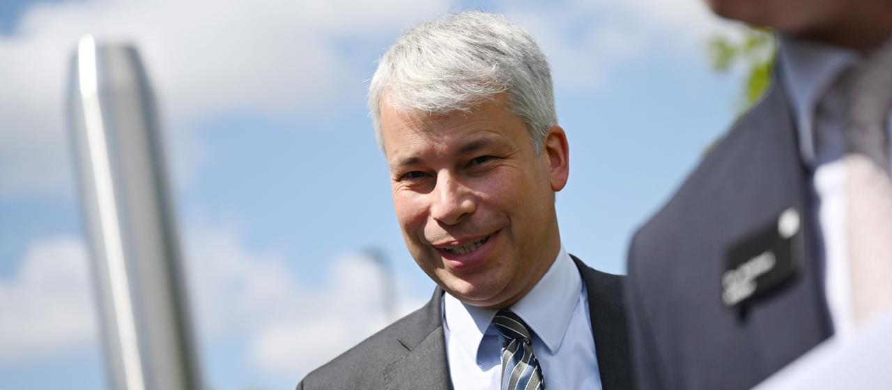 Bilger prend en charge le ministère des Transports : Nouveau ministre, anciens problèmes