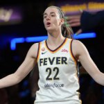 Caitlin Clark prouve qu’il n’y a pas de malédiction liée à la couverture de NBA 2K27 alors que Fever établit un record de points pour la franchise.