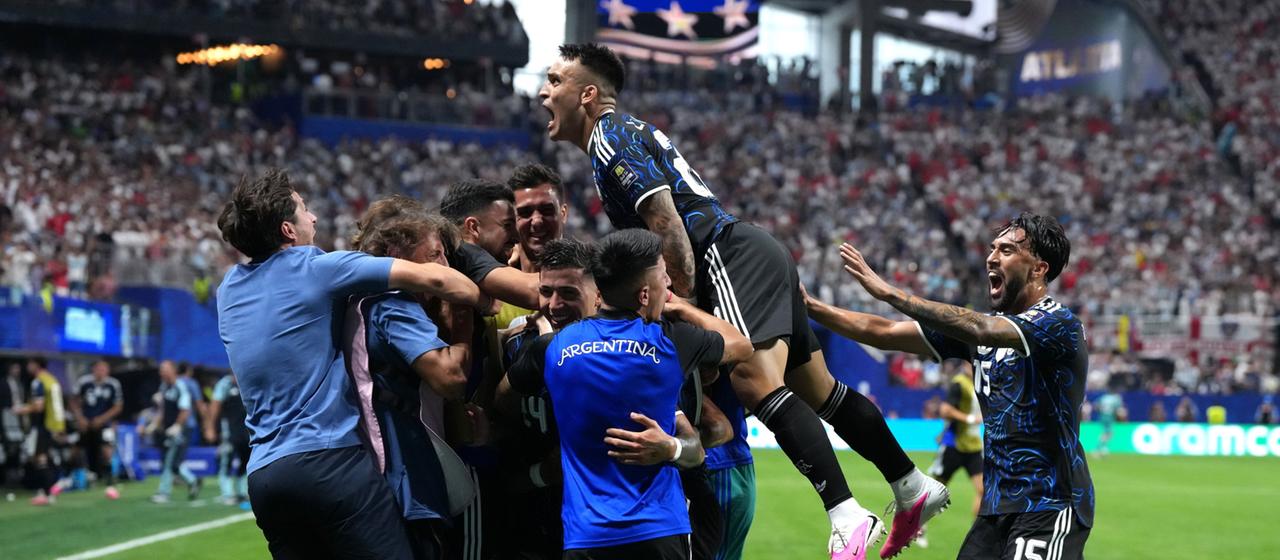 Coupe du monde de football : l’Argentine se qualifie pour la finale en battant l’Angleterre 2:1