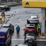 Crise de carburant : longue attente aux stations-service russes