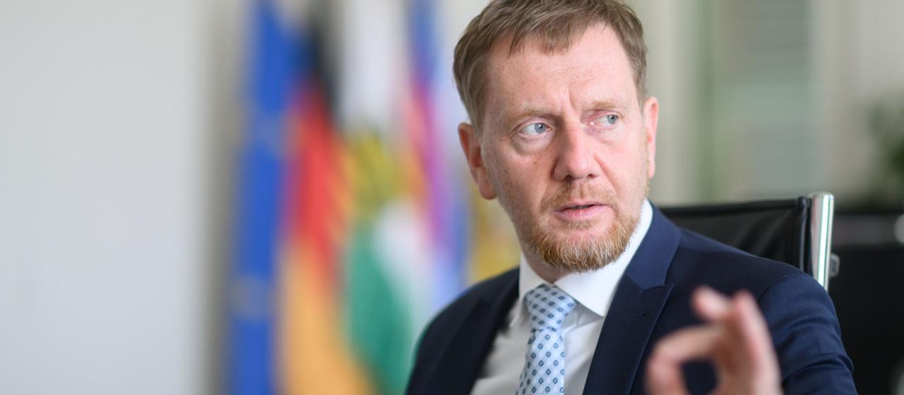 Débat Brandmauer : Kretschmer pour des discussions avec toutes les parties