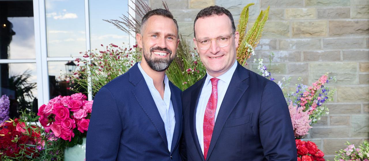 Débat sur la gestation pour autrui : le chef de la CDU exige la démission de Spahn