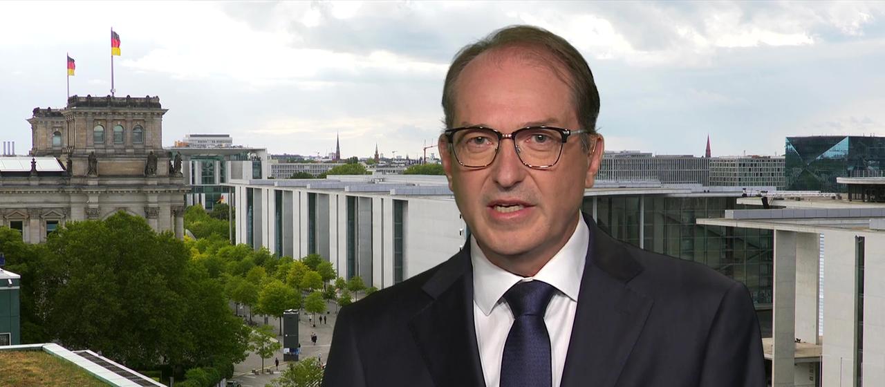 Dobrindt après l’attentat contre le CSD : “La détention préventive des dangereux est absolument nécessaire”