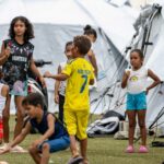 Enfants au Venezuela : Jouer entre les décombres
