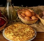 Il y a des années, un chef catalan a mis fin au débat sur la tortilla de patatas de manière radicale : en inventant une version sans pommes de terre et sans œufs.