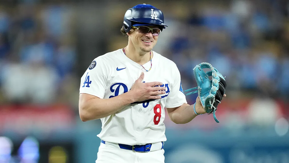 Kiké Hernández des Dodgers répond à la lettre en colère d’un fan sur son absence à la Maison-Blanche et dévoile son adresse à ses abonnés