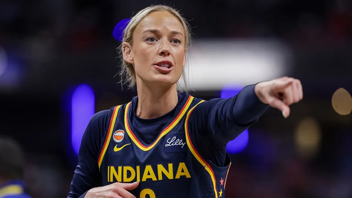 La Maison Blanche défend la star de la WNBA Sophie Cunningham après qu’elle s’est exprimée en faveur de la protection des sports féminins
