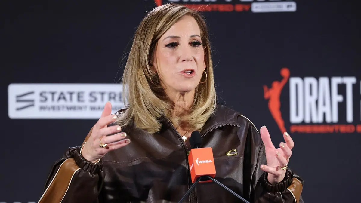 La commissaire de la WNBA promet de lutter contre le harcèlement et le racisme envers les joueuses