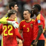 La dernière balle de la vieille garde belge : réunions sans l’entraîneur, un capitaine de fortune et un porte-parole nommé Courtois