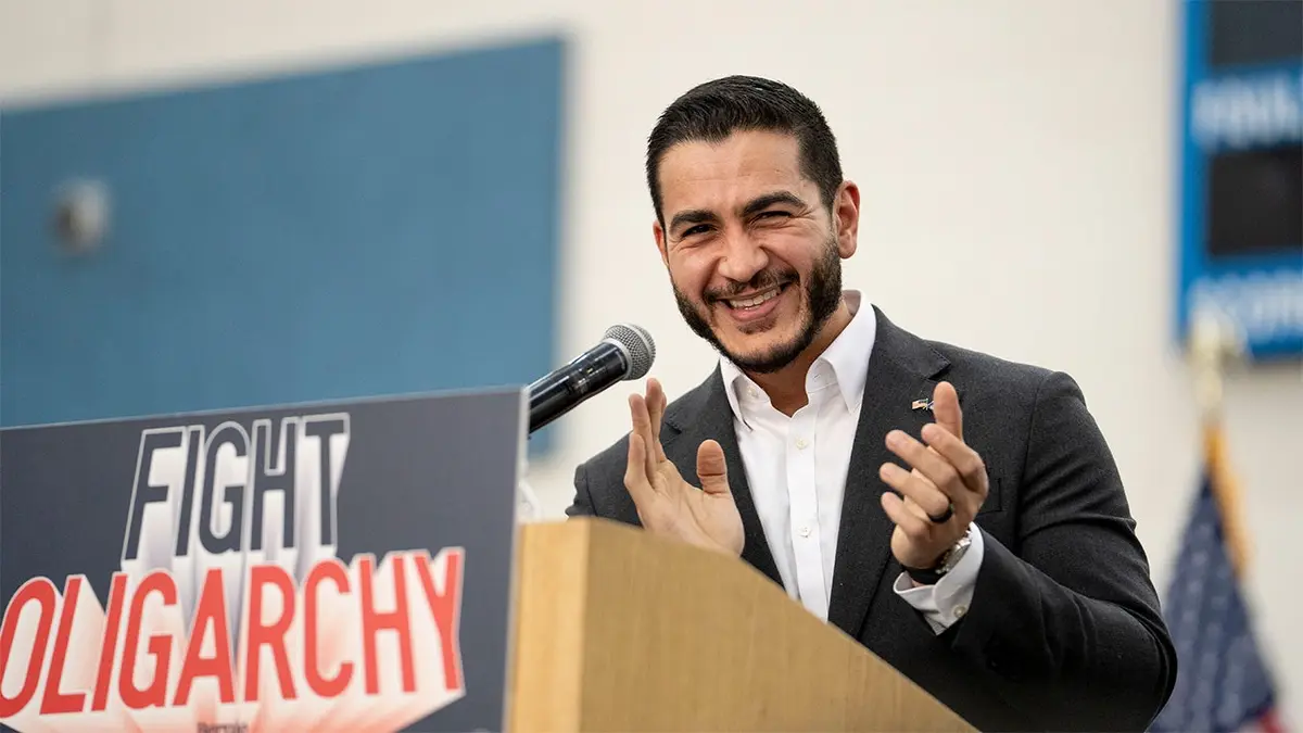 Le candidat au Sénat du Michigan, El-Sayed, évite les questions de Tapper sur ses remarques à Dearborn