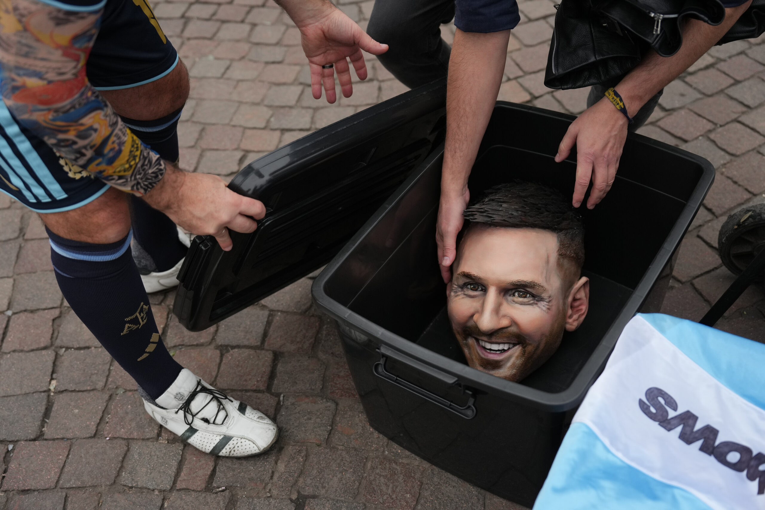 Le moment inattendu et amer de Messi : chez lui, en silence et au milieu d’une tempête mondiale