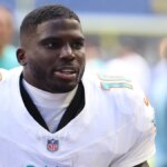 L’un des joueurs les plus rapides de la NFL n’a ‘aucune puissance’ dans une jambe blessée, suscitant des doutes sur la saison 2026.