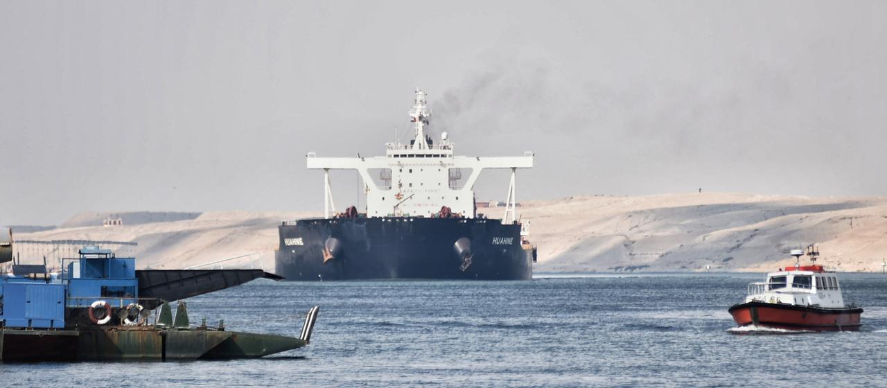 Pourquoi le canal de Suez est-il si important pour le commerce mondial ?