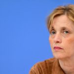 Prien va limiter l’Elterngeld à douze mois