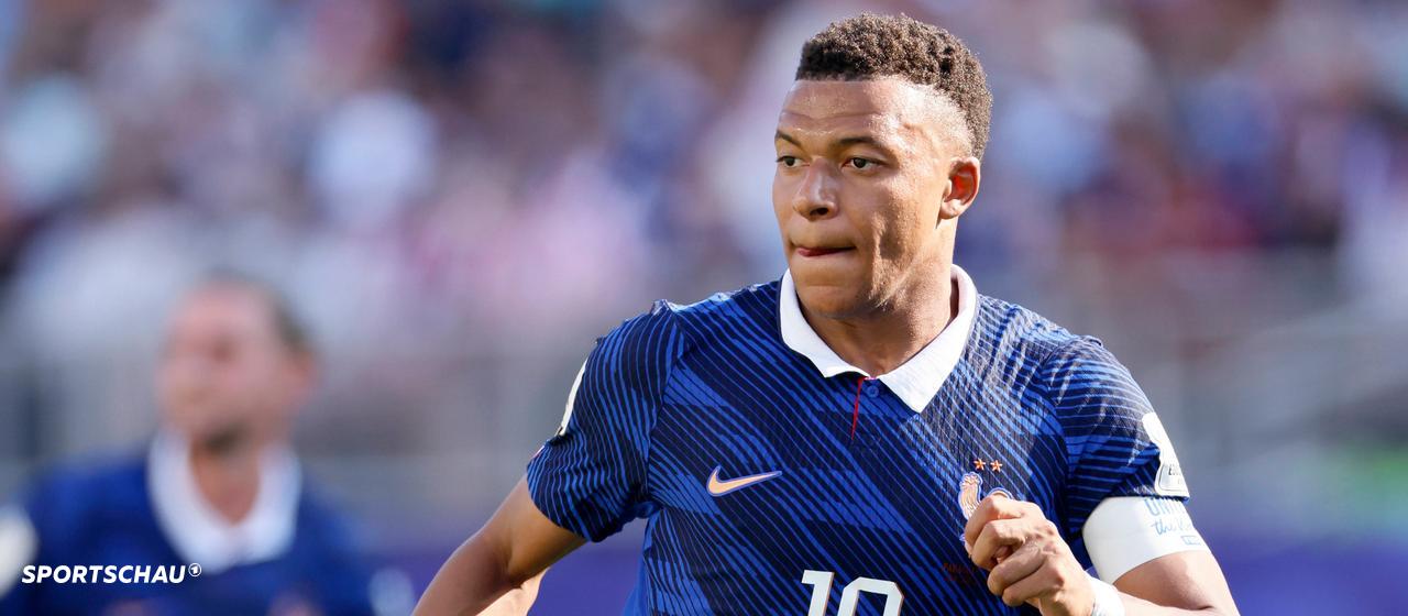 Racisme contre Mbappé – Macron intervient