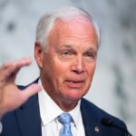 Sen Ron Johnson parle des emails de Fauci et de la nouvelle stratégie de filibuster au Sénat dans ‘Ruthless’