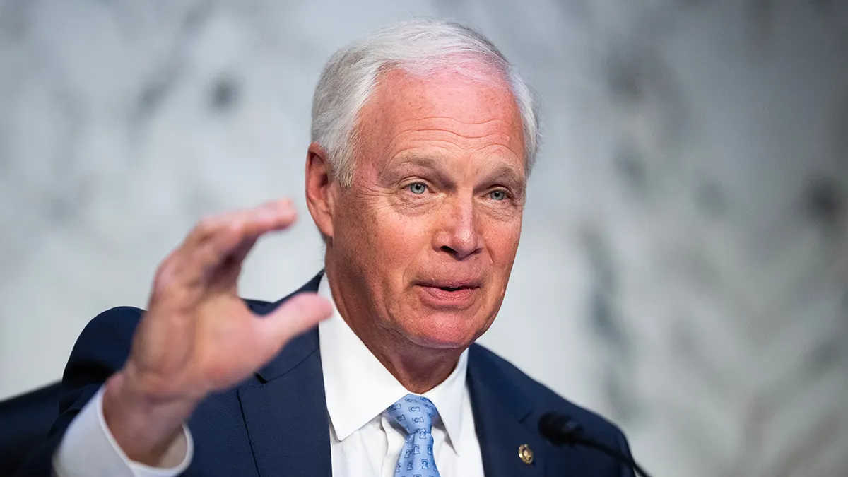 Sen Ron Johnson parle des emails de Fauci et de la nouvelle stratégie de filibuster au Sénat dans ‘Ruthless’