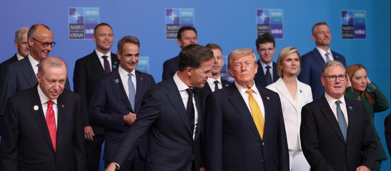 Sommet de l’OTAN : Milliards pour l’Ukraine – ton tempéré de Trump