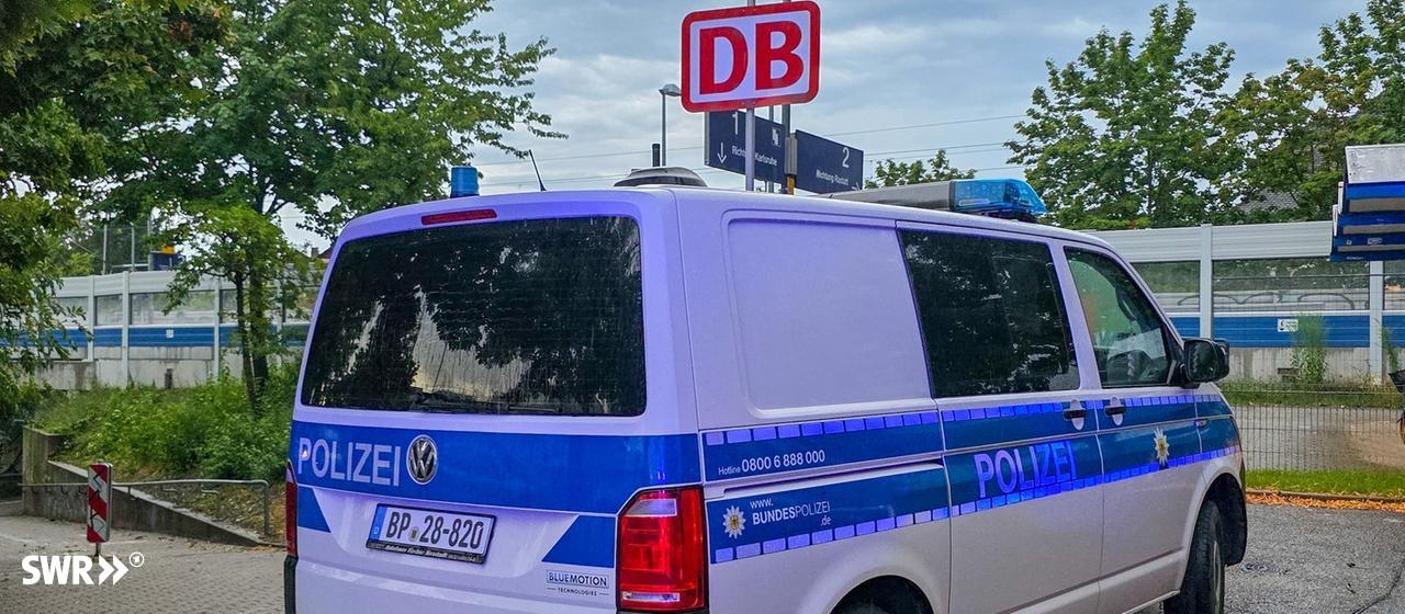 Un employé de la Bahn tombe du train après une agression violente