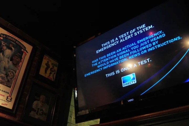 TV'de gösterilen EAS test mesajı.