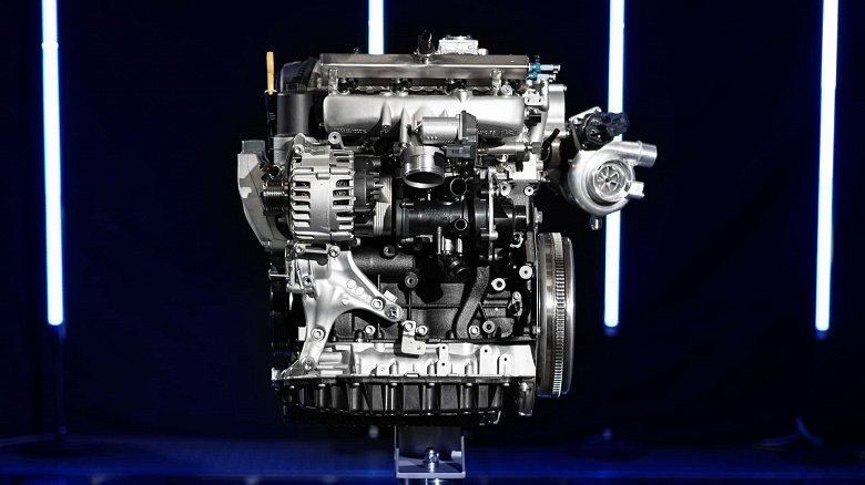 Avusturyalılar 410 bg üreten 2,0 litrelik kompakt bir motor yarattılar.  ve benzin veya dizel gerektirmez