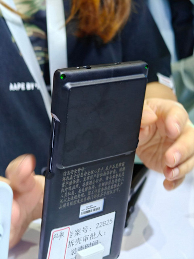 OnePlus, OnePlus 12 ve OnePlus Ace 3'ün prototiplerini gösterdi ancak bu akıllı telefonların ne zaman piyasaya sürüleceğini söylemedi