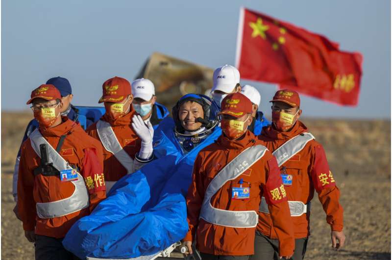 3 astronot, Çin'in uzay istasyonunda 6 ay kaldıktan sonra Dünya'ya dönüyor - Dünyadan Güncel Teknoloji Haberleri